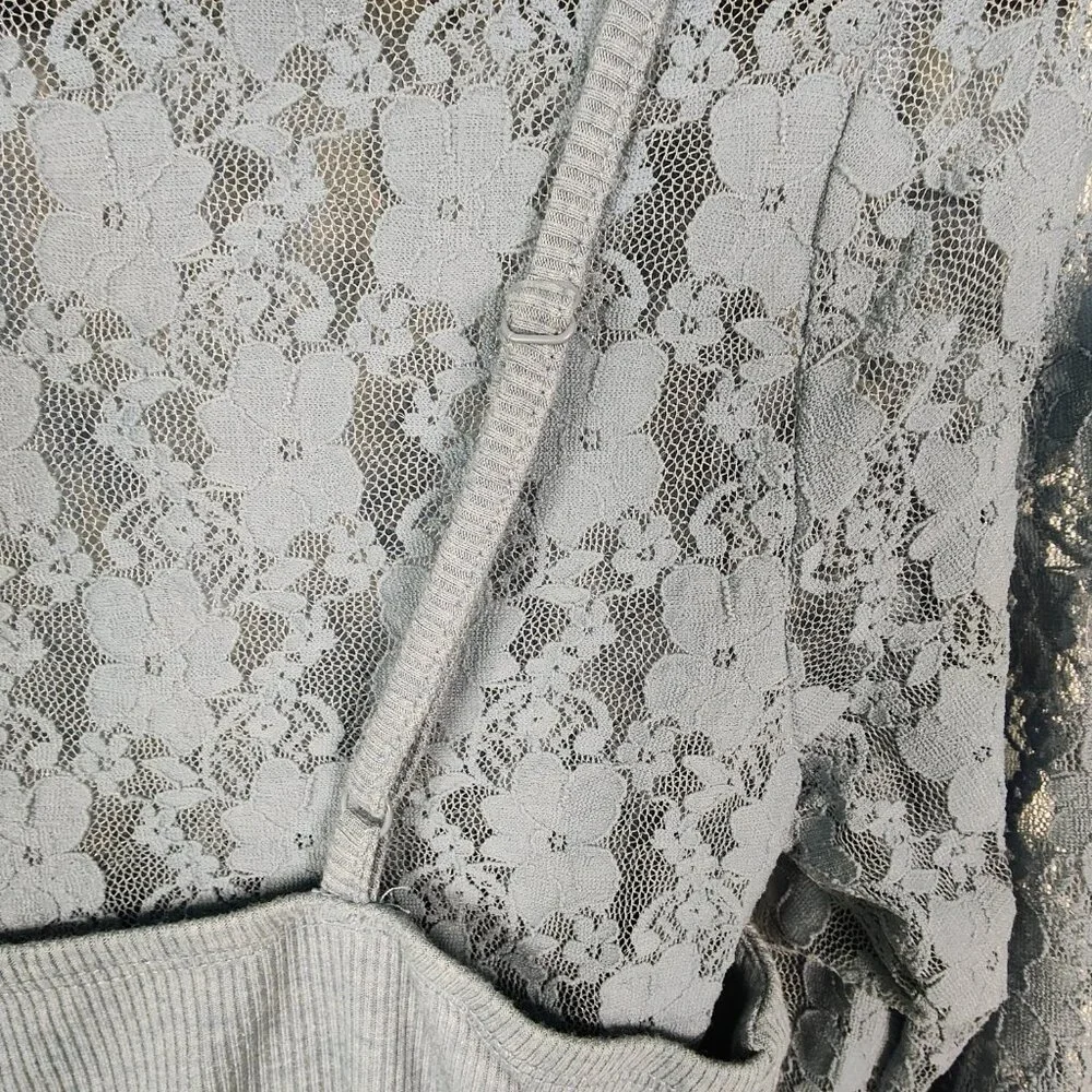 Rewind‎ Women's Medium Long Sleeve Lace Blouse NWOT - Picture 6 of 8